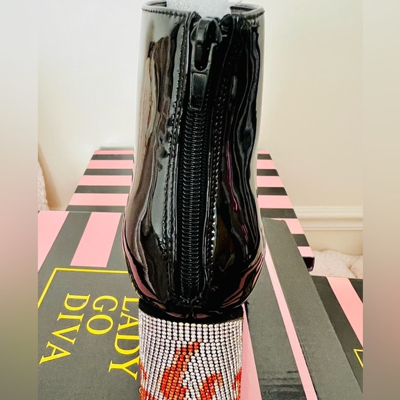 NIB Dolls Kill Lady GoDiva Excited Enough Patent Faux Leather Ankle Boo… - Picture 10 of 13